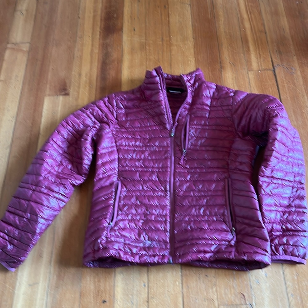 Patagonia down sweater jacket
